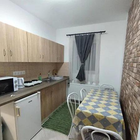 Aba - Boebe Vendeghaz Apartment *