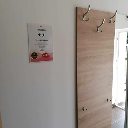 Aba - Boebe Vendeghaz Apartment *
